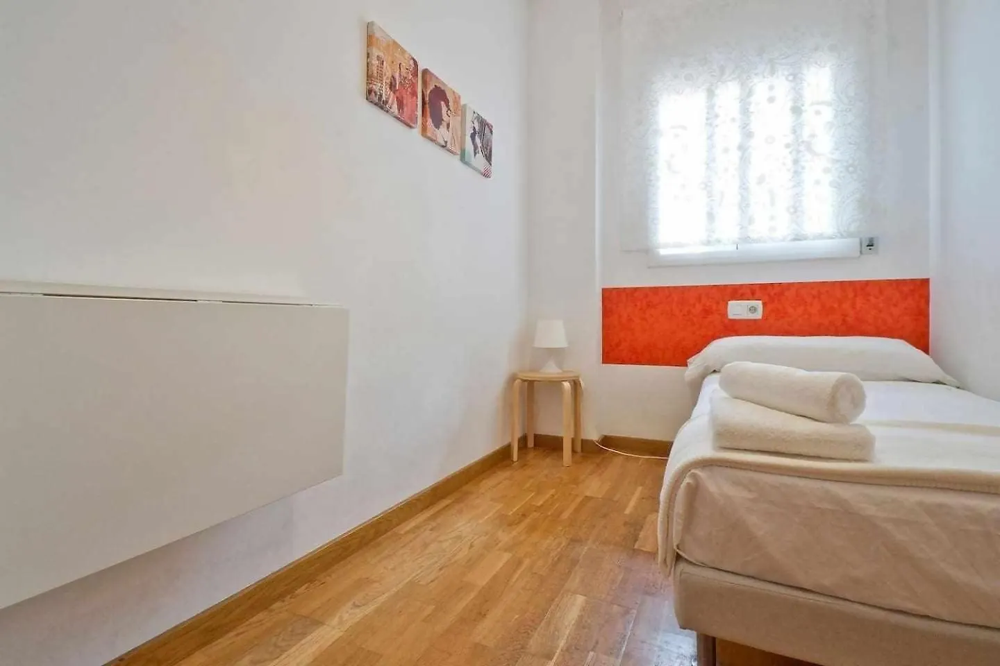 Apartment Comfortable 4 Rooms 2Bath W Balcony Barcelona