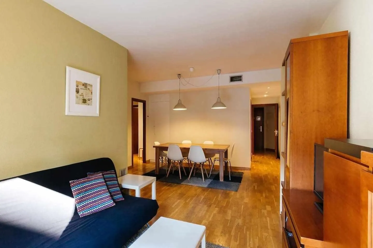 Apartment Comfortable 4 Rooms 2Bath W Balcony Barcelona
